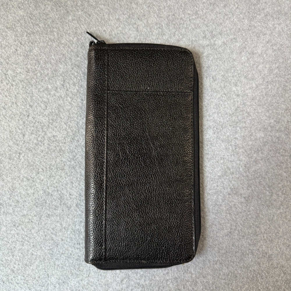 Pelle Studio Wilsons Leather Travel Passport Wallet Card Case Holder Zip Black